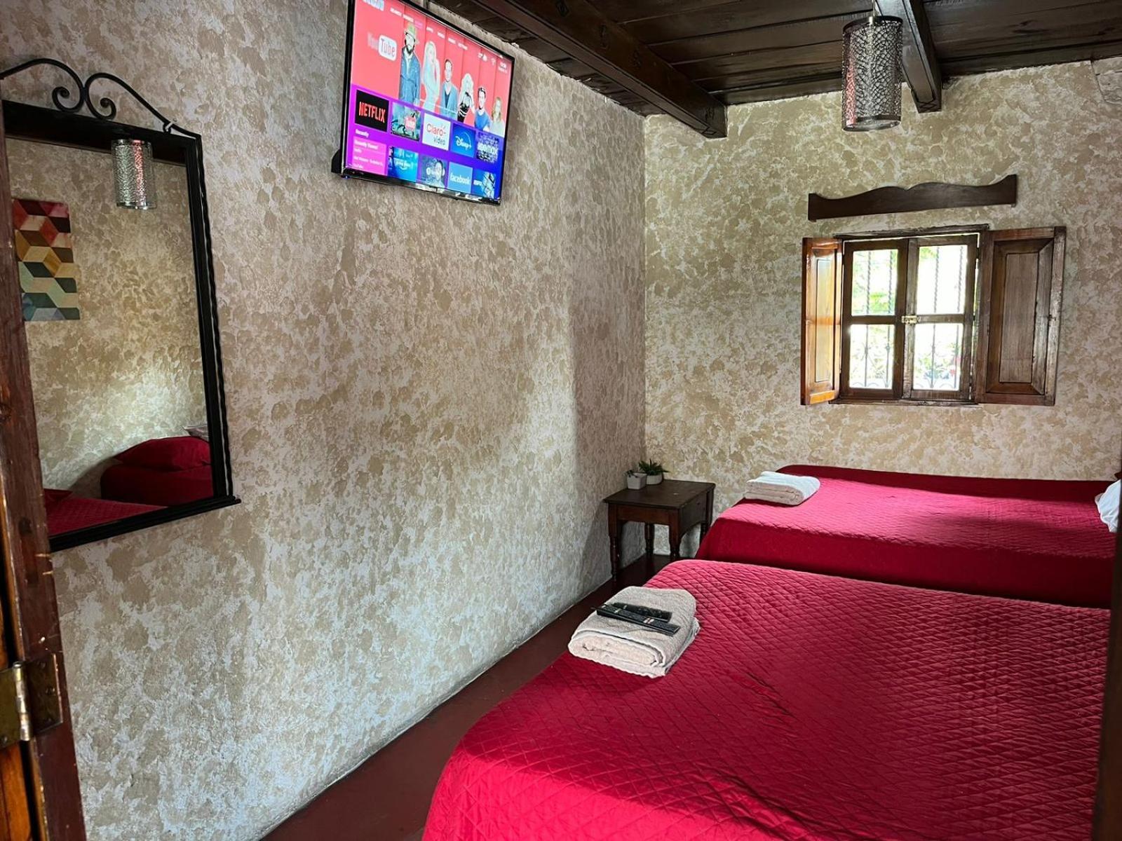 Cristales De Antigua Hotel Cristal Екстер'єр фото