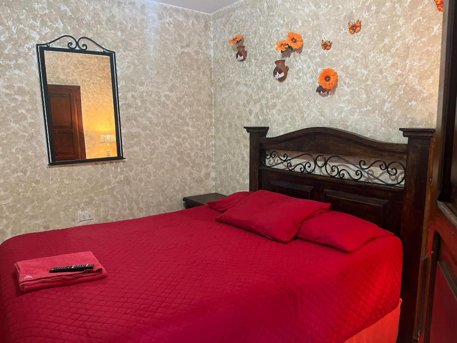 Cristales De Antigua Hotel Cristal Екстер'єр фото